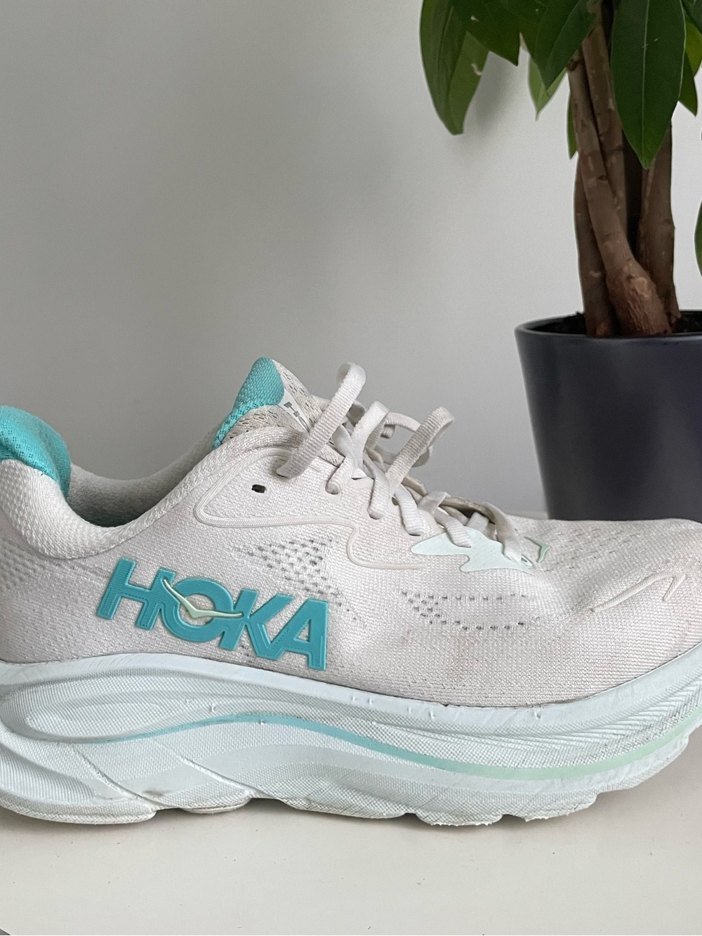 Women Size 7.5 Hoka One One HOKA Clifton 10 White Cielo Blue Running Shoes